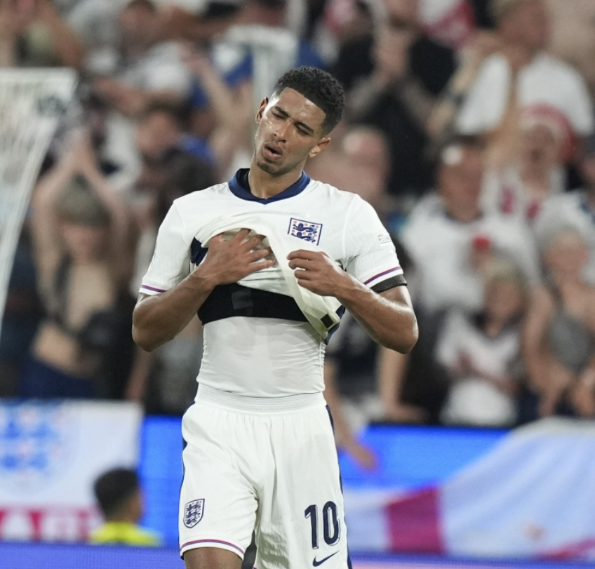 籃球比賽中 籃球比賽中